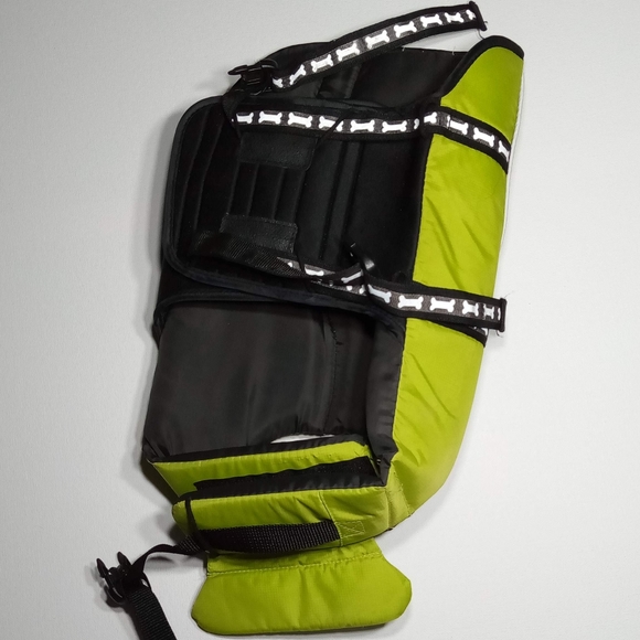 Outward Hounds Dog Green Black Lifejacket Sz Medium - Picture 2 of 9